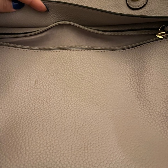 Lavender handbag - Picture 3 of 6